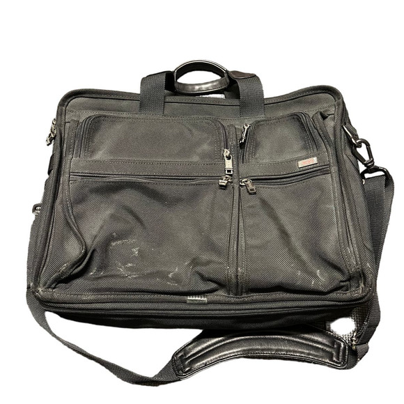 Tumi Alpha 26060d4 Black‎ Expandable Briefcase Messenger Laptop Bag - Picture 1 of 14